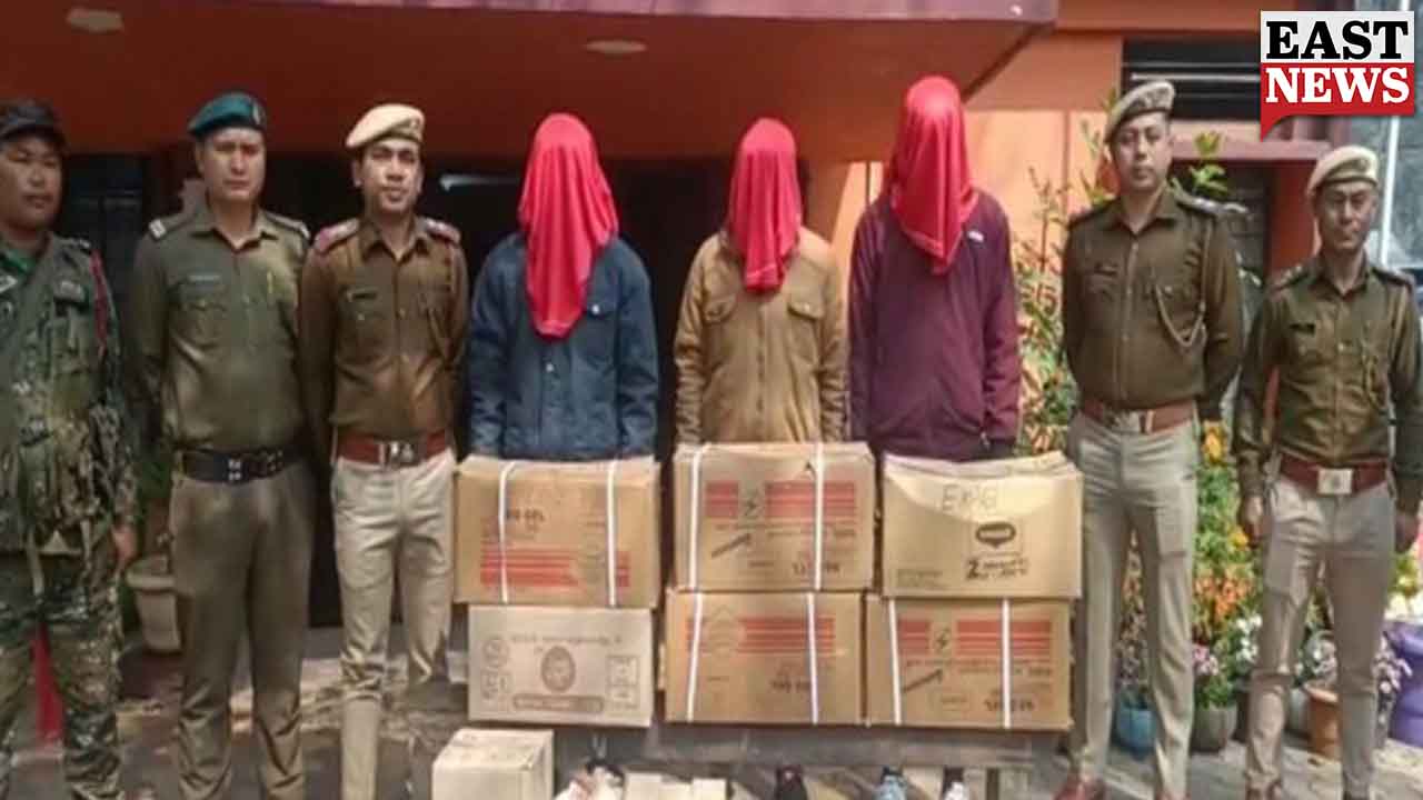 Police arrests 3 people with huge quantity of explosives