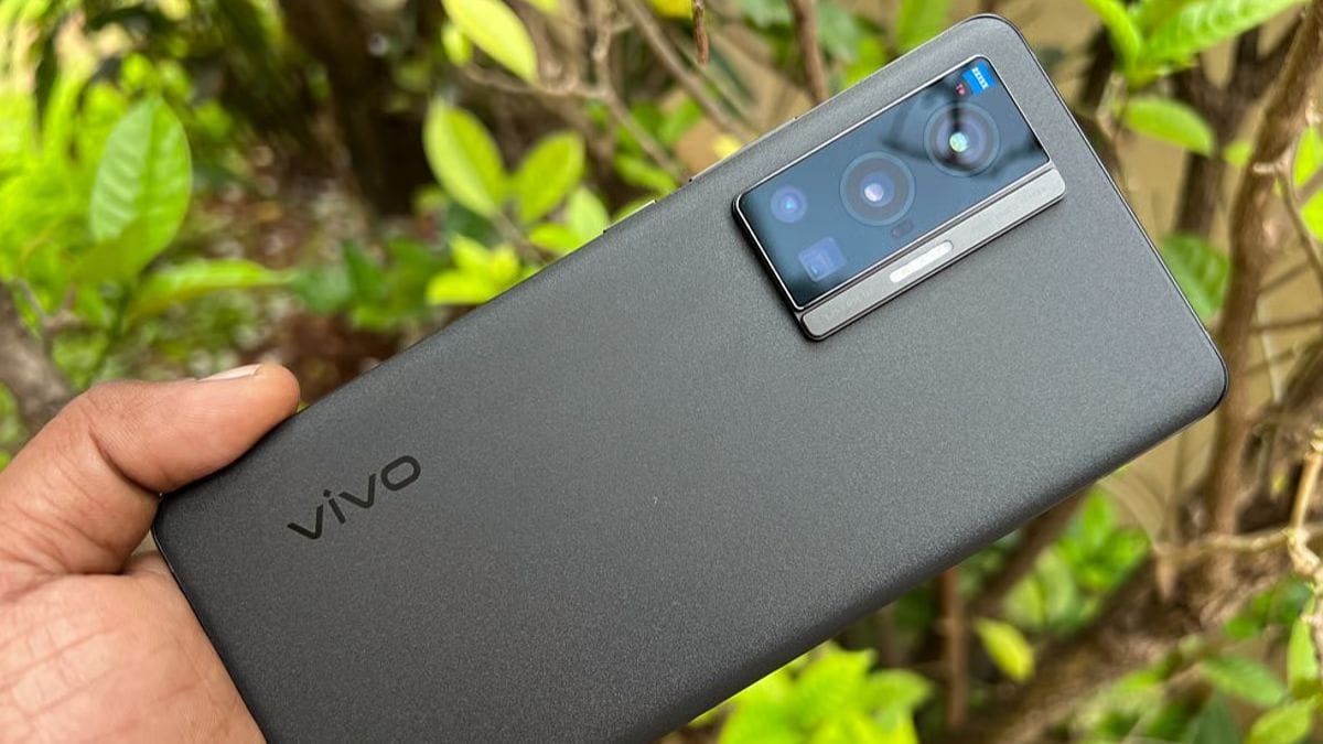 Vivo V70
